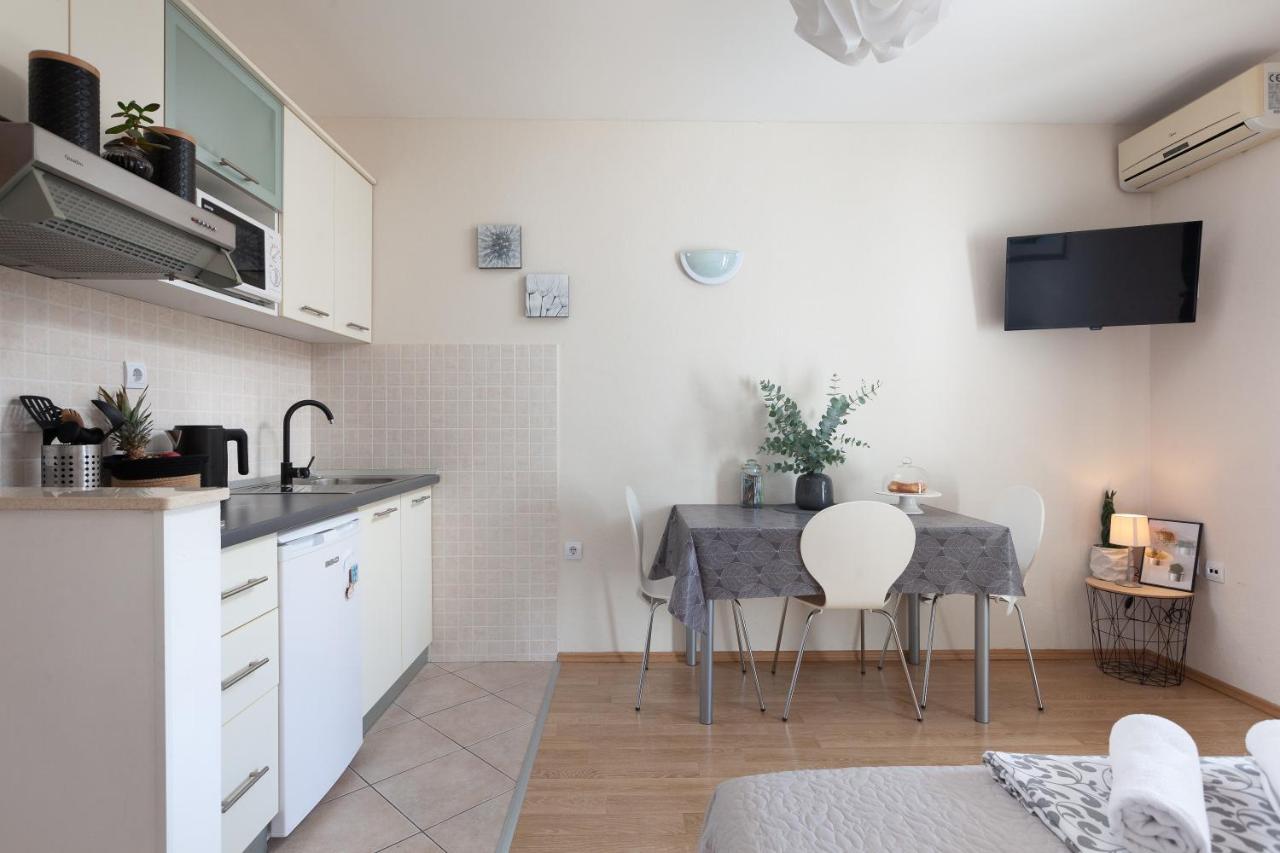 Sea View Ela Apartments ポドゥゴラ エクステリア 写真